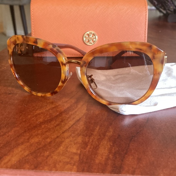 Tory Burch Tortoise Sunglasses main image 4